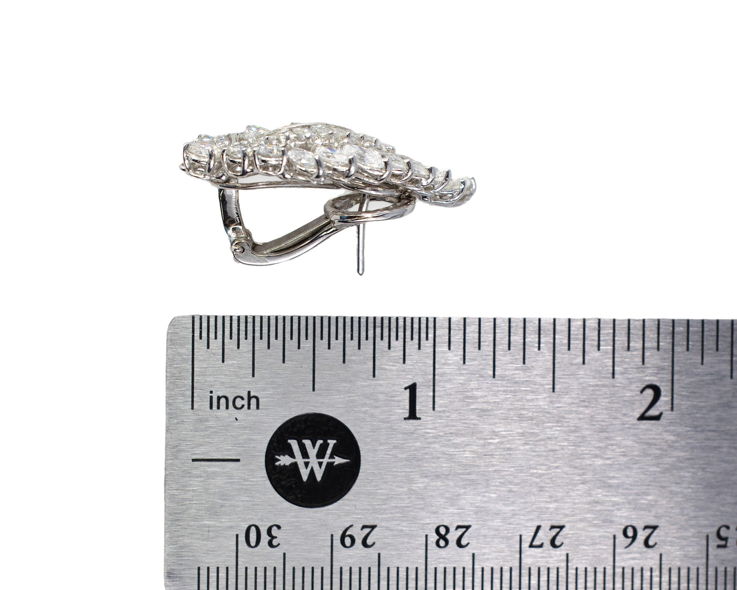 Elegant Diamond Leaf Motif Earrings
