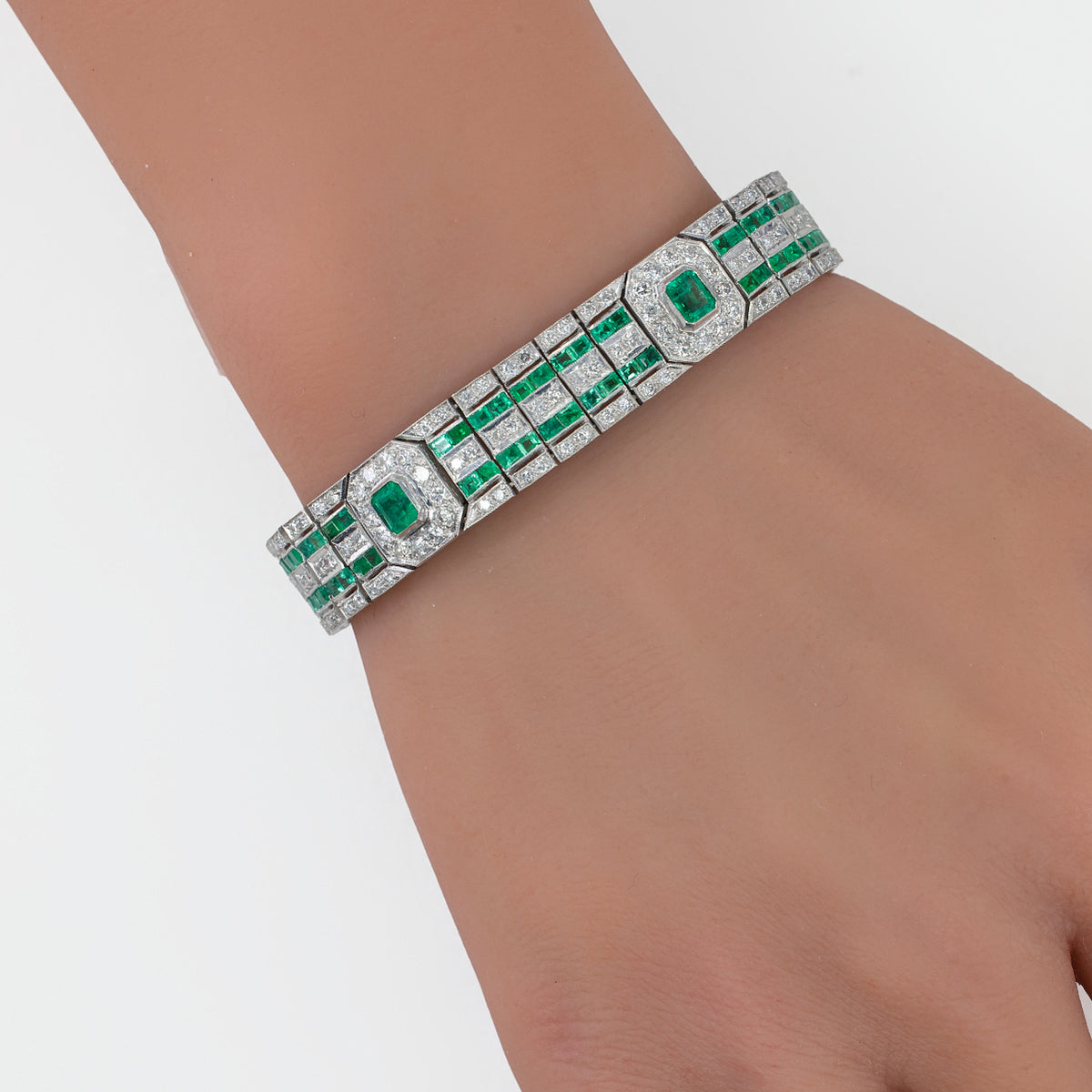 Art Deco Emerald and Diamond Bracelet in 18KT White Gold