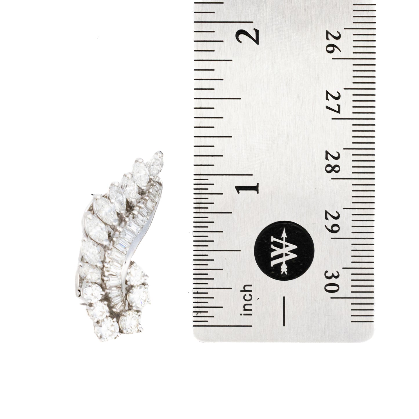 Elegant Diamond Leaf Motif Earrings