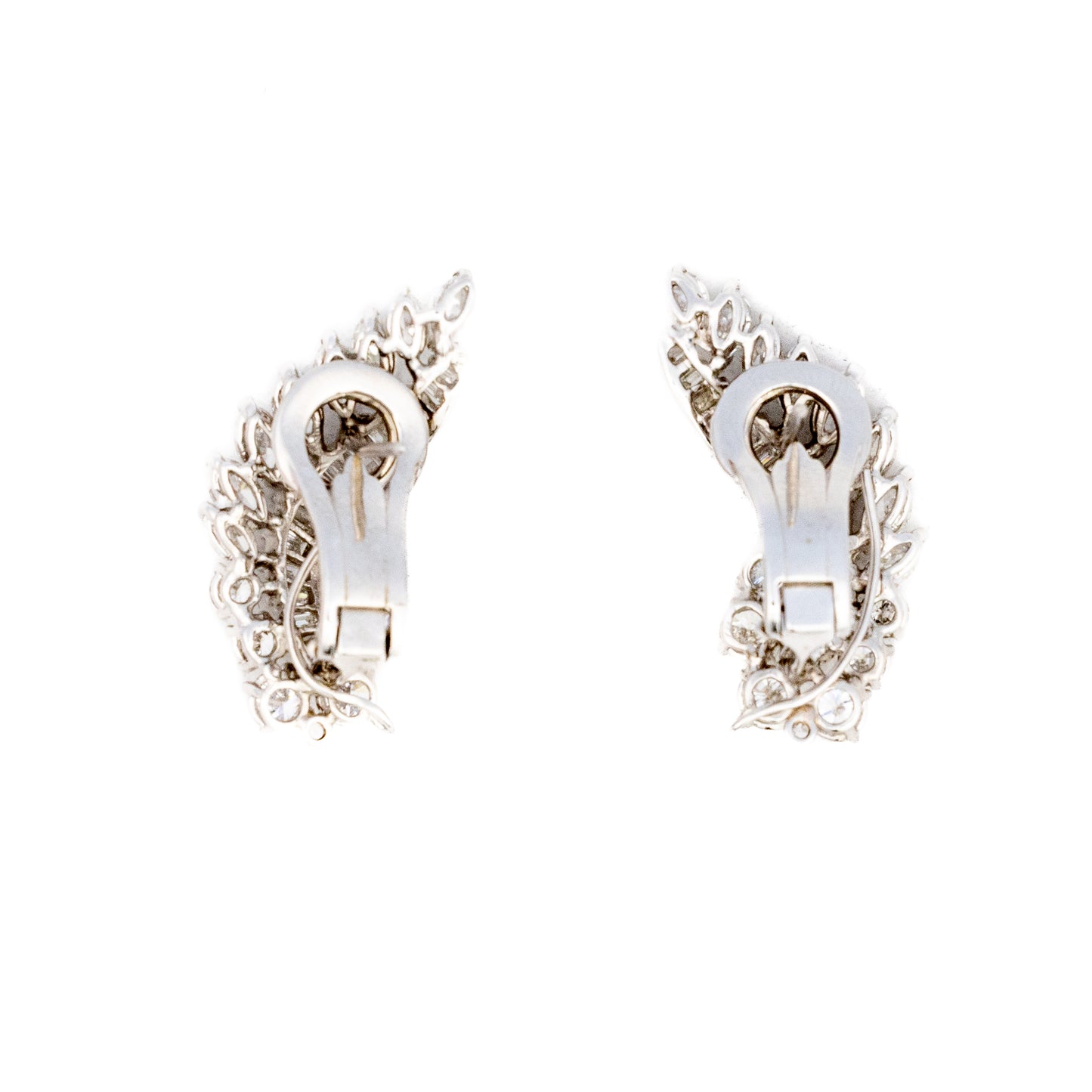 Elegant Diamond Leaf Motif Earrings