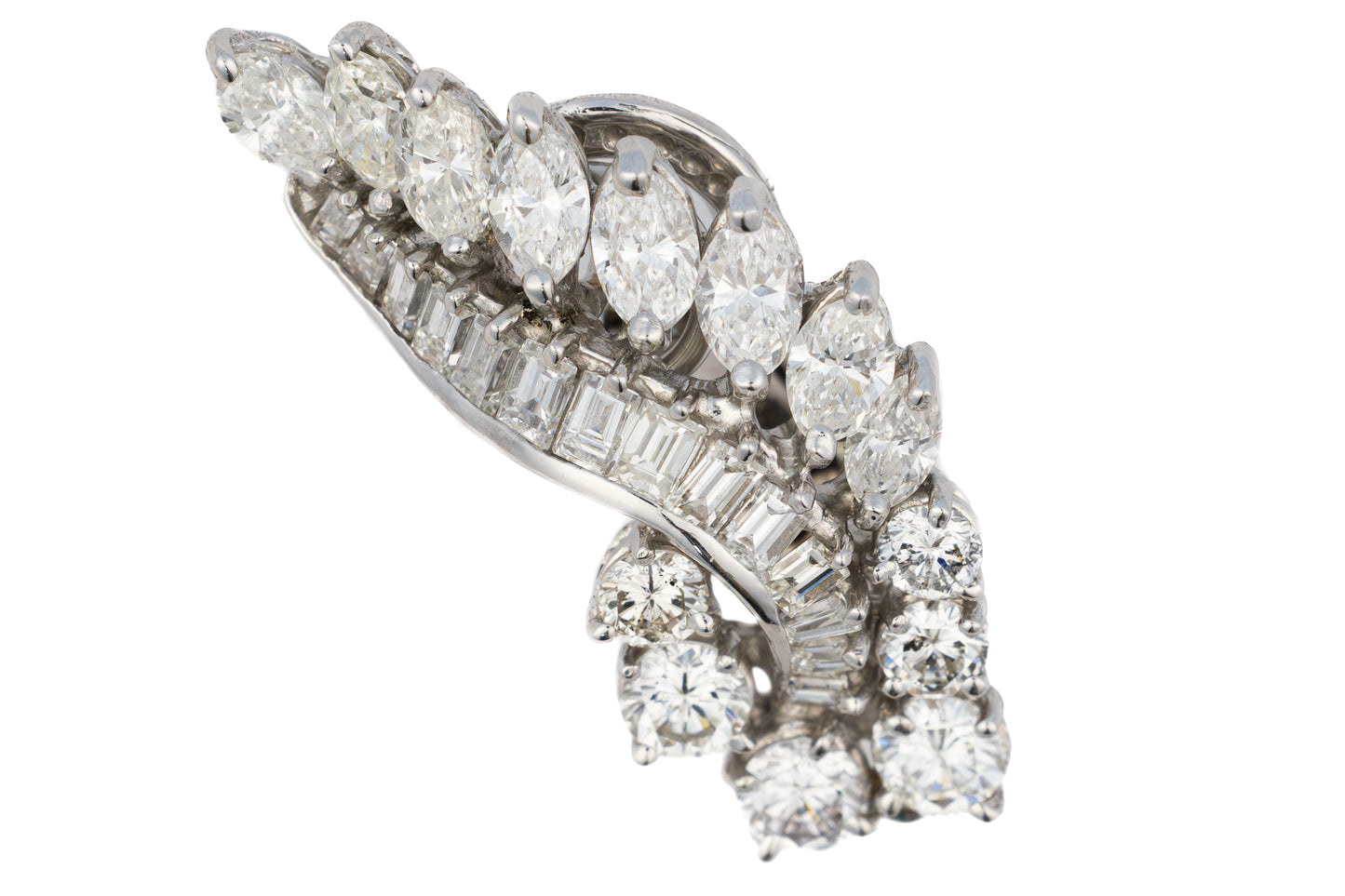 Elegant Diamond Leaf Motif Earrings
