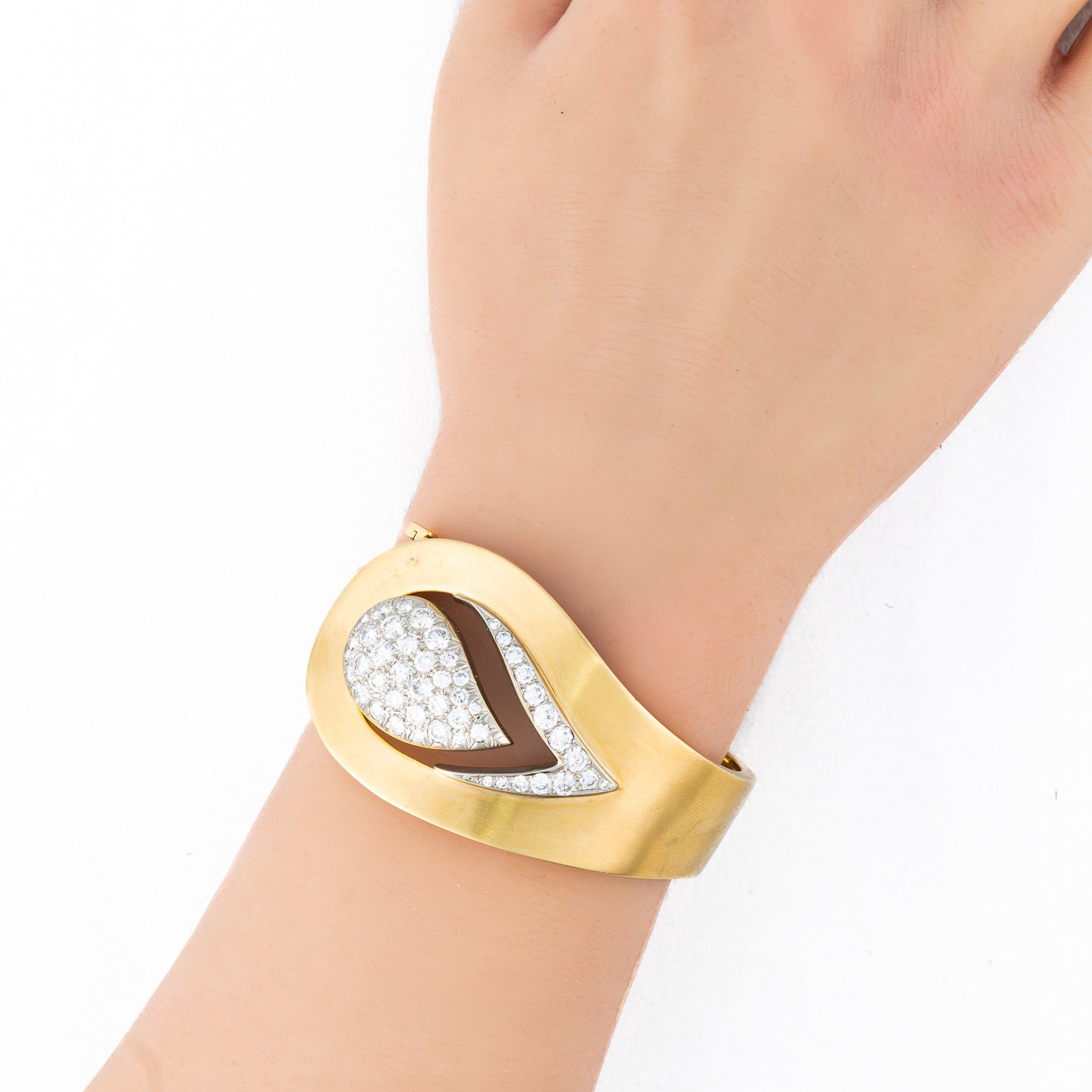 Diamond Swirl Gold Matte Bangle Bracelet