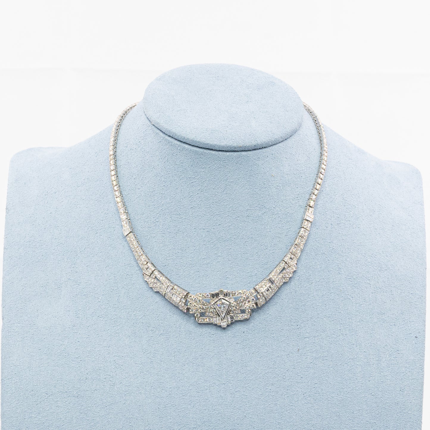 Art Deco Diamond Necklace with Kite-Shaped Center Diamond