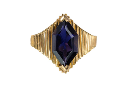 Yellow Gold Lozenge-Cut Iolite Ribbed Statement Ring