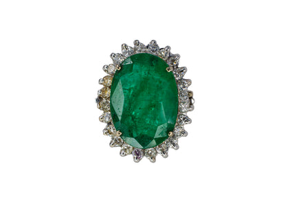 White Gold Oval Emerald and Scalloped Diamond Halo Cocktail Ring