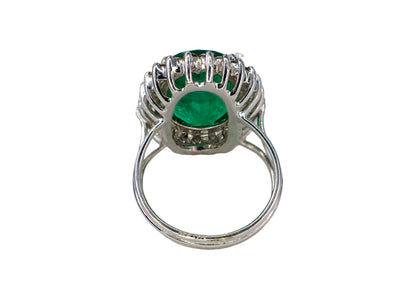White Gold Oval Emerald and Scalloped Diamond Halo Cocktail Ring
