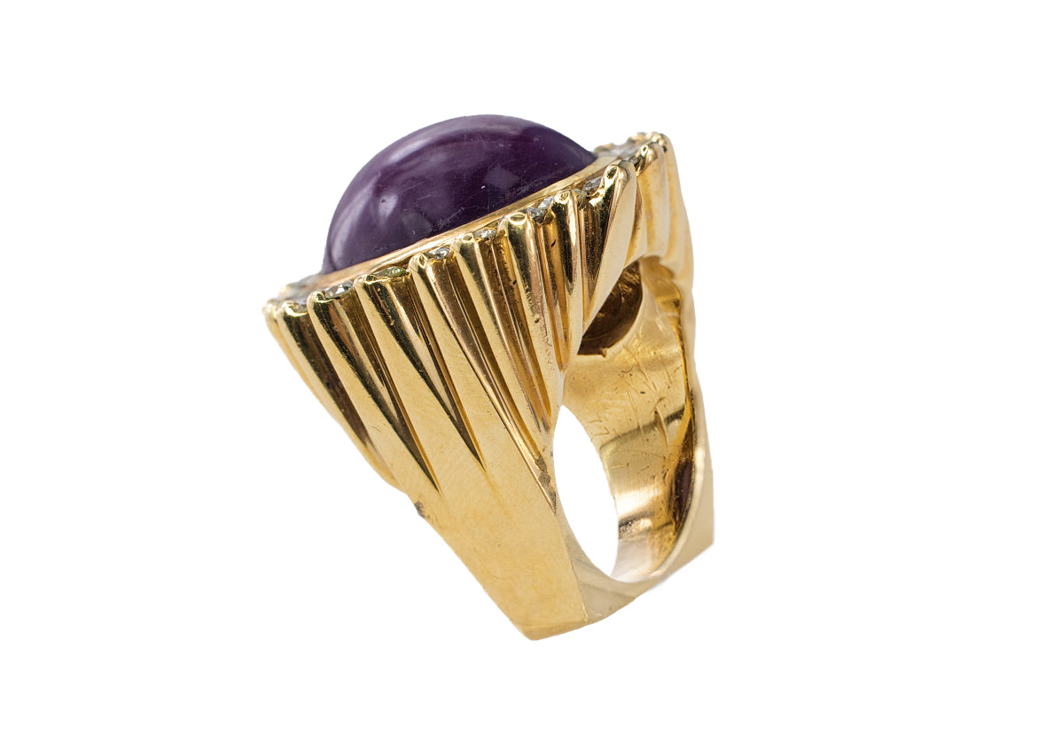 Yellow Gold Oval Star Sapphire Cabochon and Scalloped Diamond Halo Ring
