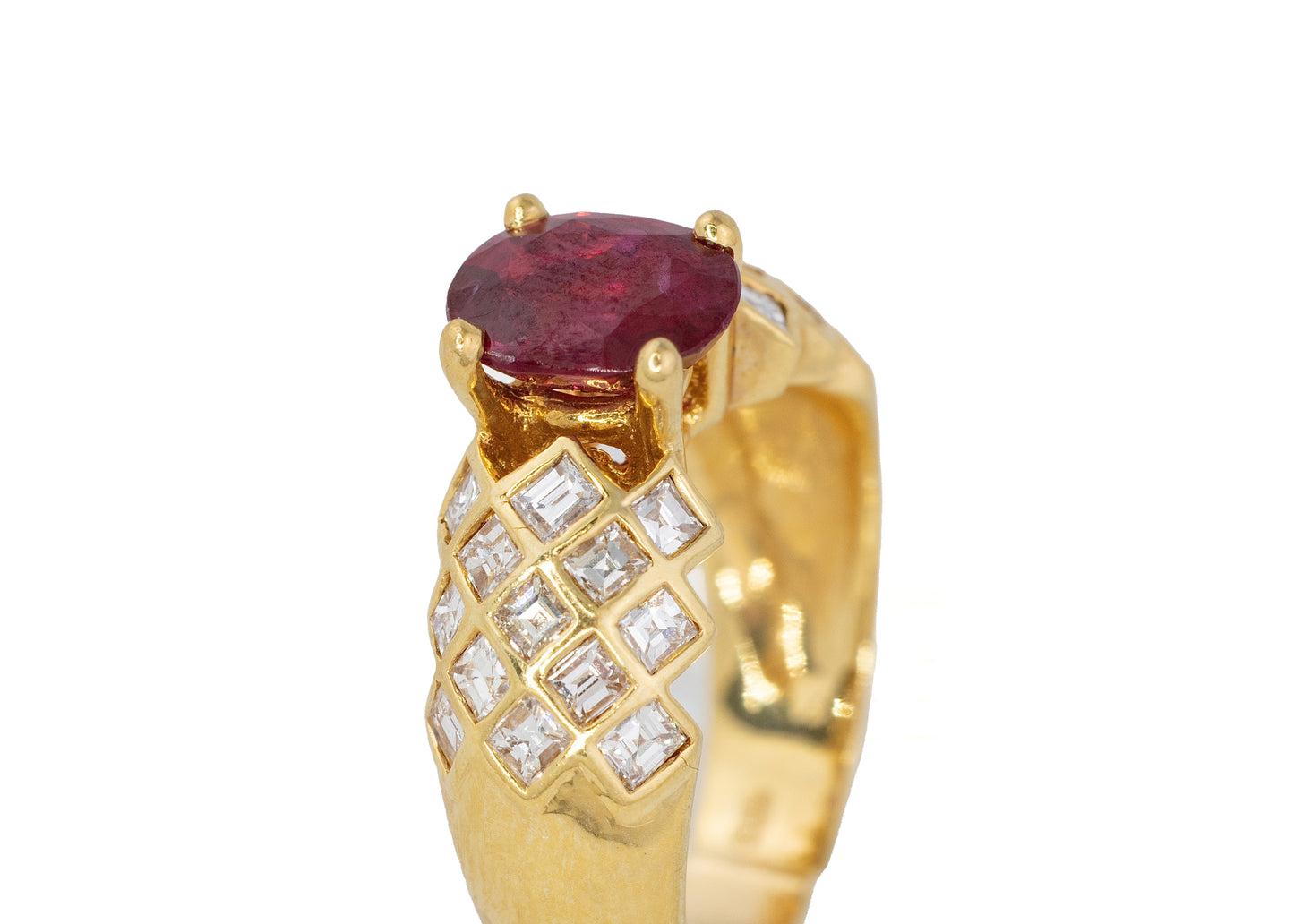 Oval Ruby with Diamond Lattice Shoulders Ring