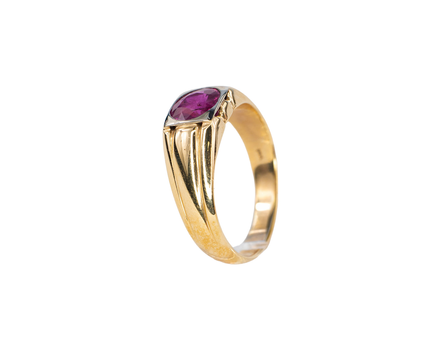 Natural Burmese Ruby and Diamond Ribbed Signet Ring