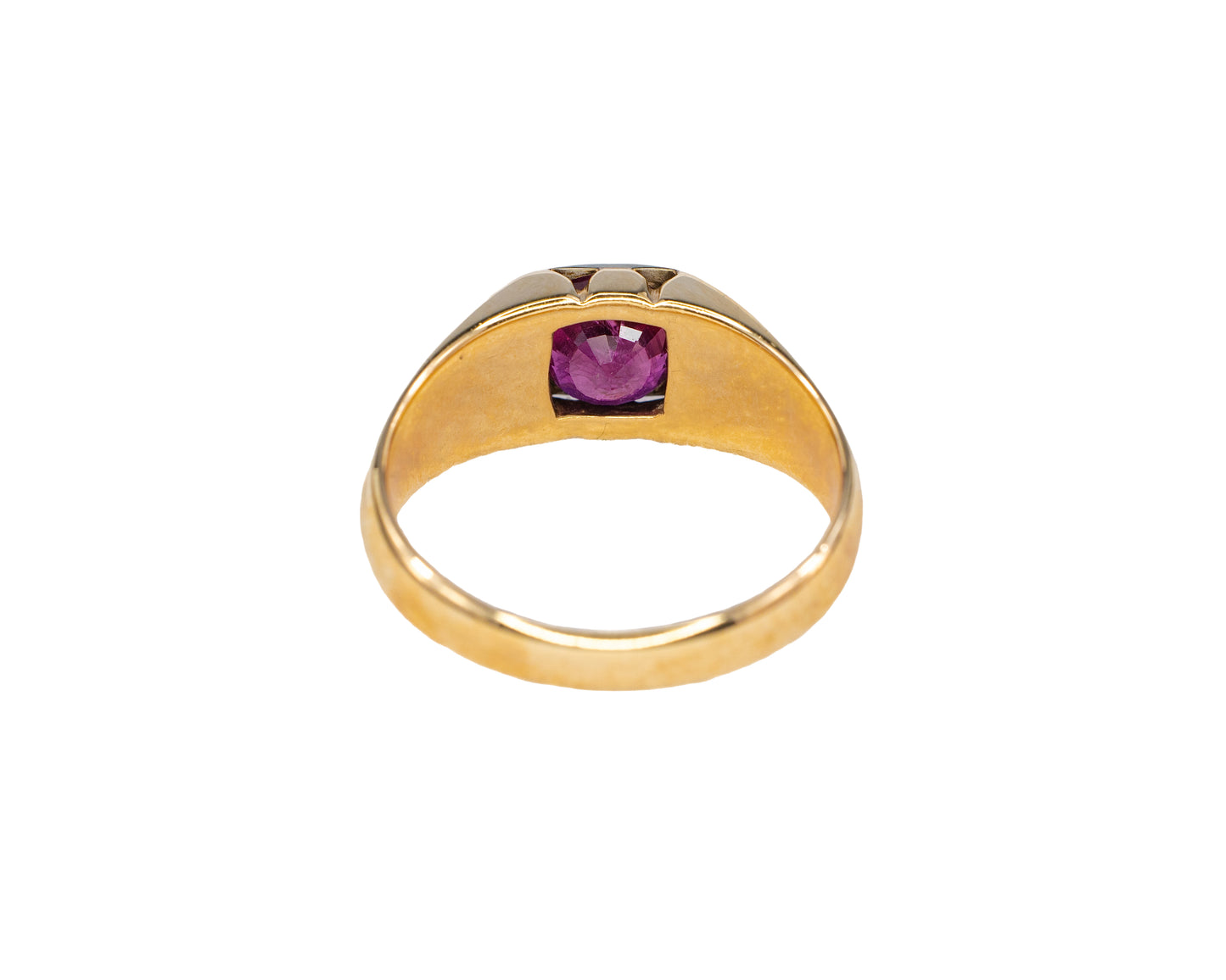 Natural Burmese Ruby and Diamond Ribbed Signet Ring