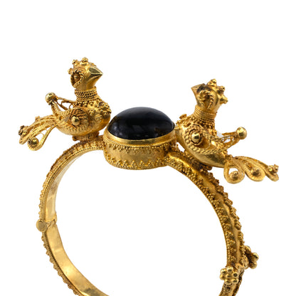 18K Yellow Gold Carved Bird and Black Star Sapphire Bangle Bracelet
