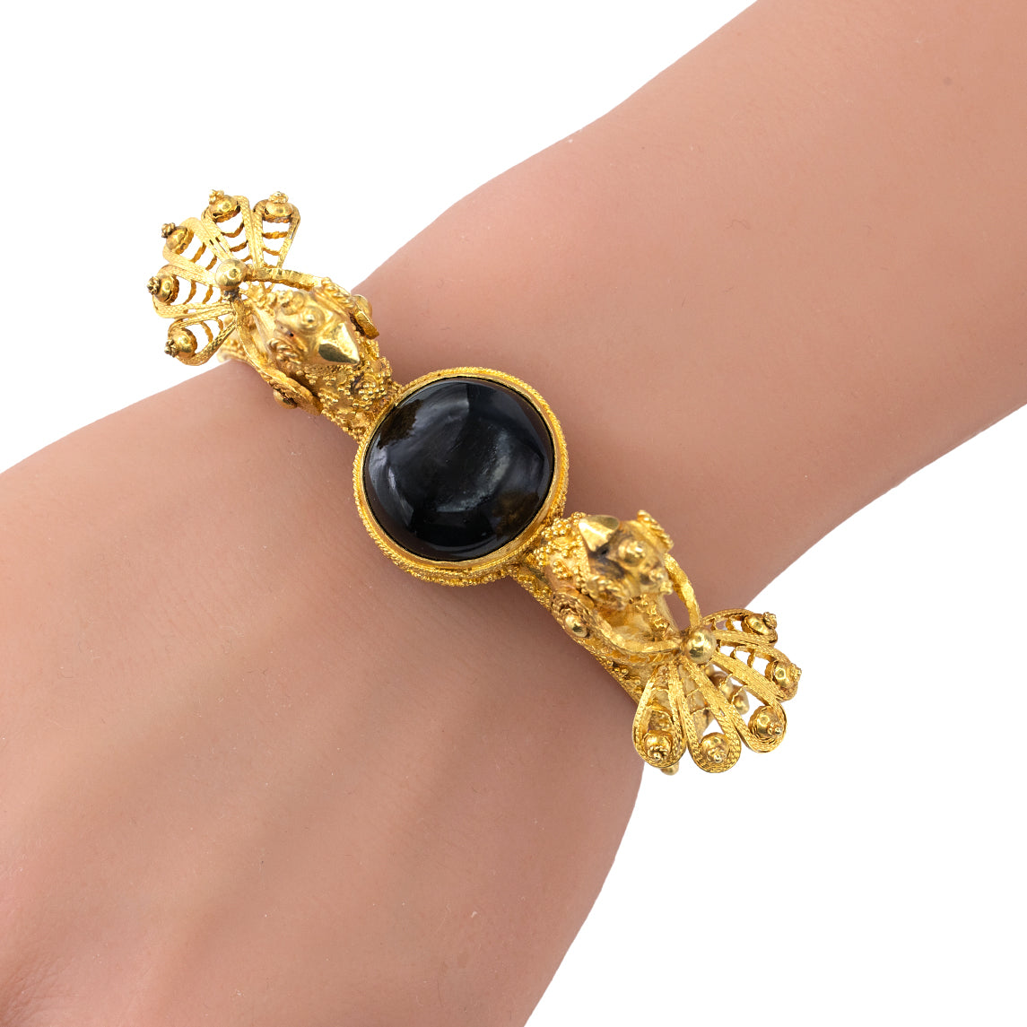 18K Yellow Gold Carved Bird and Black Star Sapphire Bangle Bracelet