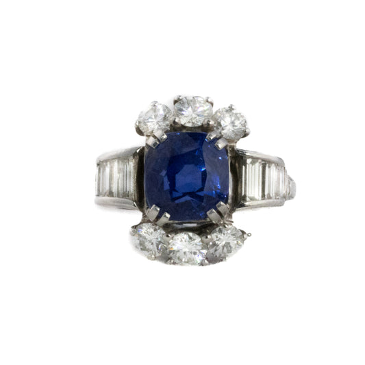Art Deco Sapphire and Diamond Platinum Ring