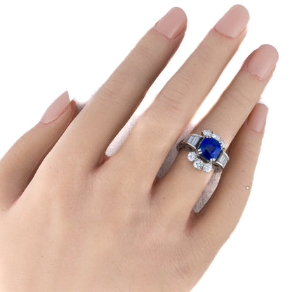 Art Deco Sapphire and Diamond Platinum Ring