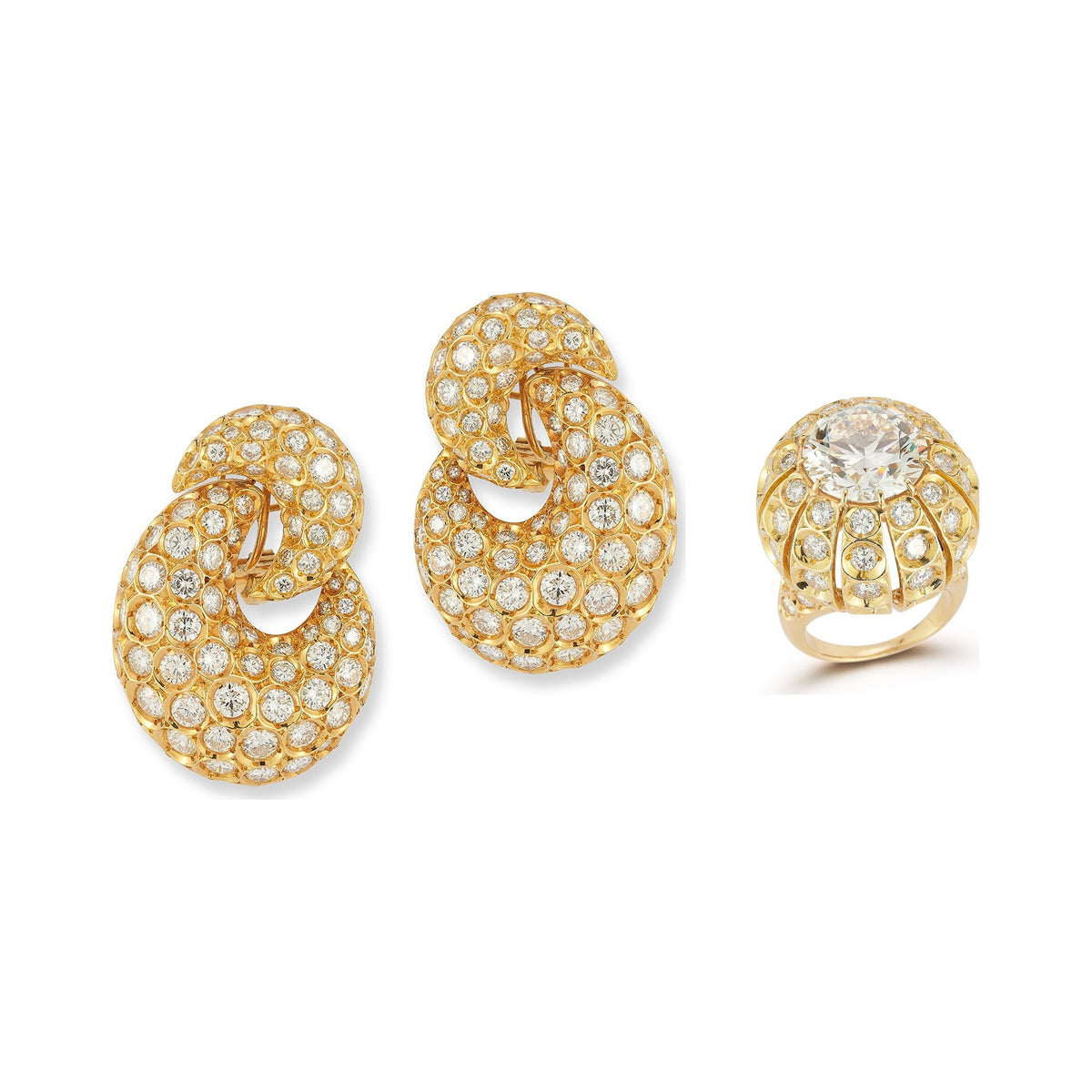 Harry Winston 10.59 carat diamond dome ring and diamond door knocker earrings in 18K yellow gold, shown to scale